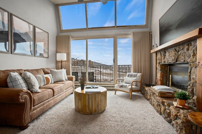 Foto del edificio - 2270 Storm Meadows Dr