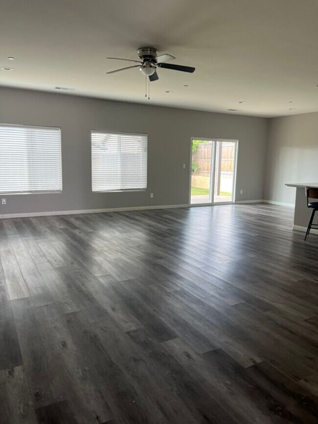 Foto del edificio - 9211 Jack Ranch Ct