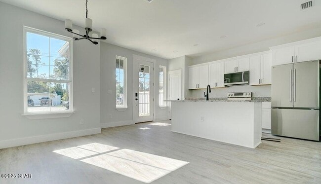 Building Photo - 1615 Wilmont Ave.
