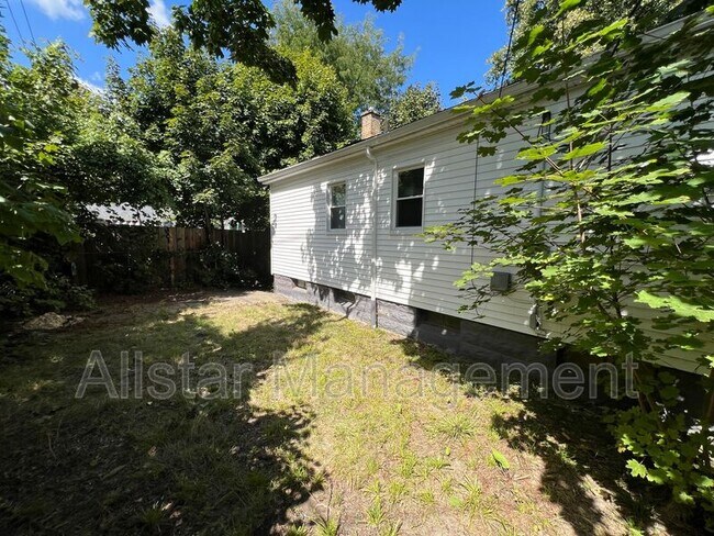 Foto del edificio - 13316 Chapelside Ave