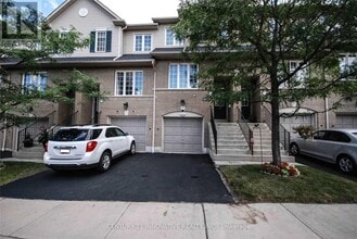 Building Photo - 4950-4950 Albina Way