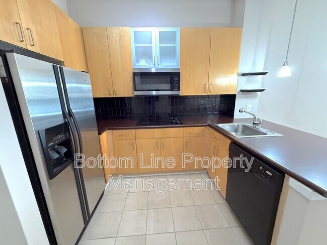 Foto del edificio - 2125 Southend Dr
