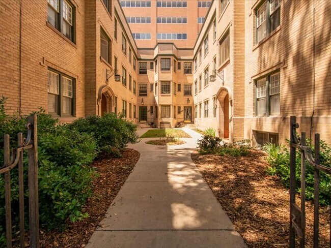Building Photo - Cap Hill Beautiful 2 Bed Charming and Light Filled condo in the Blenheim