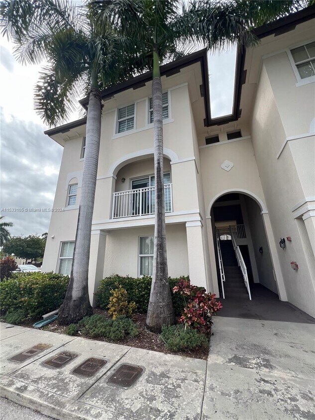Primary Photo - 11503 NW 89th St