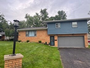 Building Photo - 320 Bowman Dr