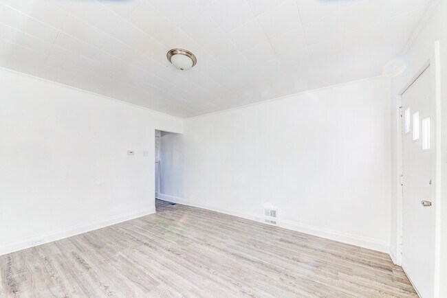 Foto del edificio - Available MAY 2026 - Beautiful 2 Bedroom Home w/ Recent Updates!