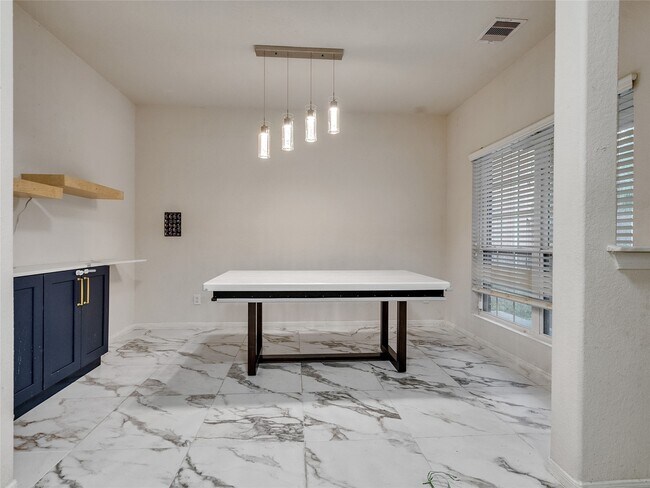 Foto del edificio - 19302 Juniper Vale Cir