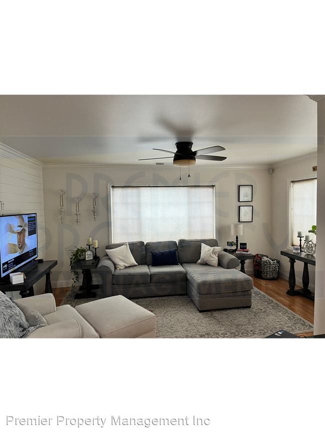 Foto del edificio - 2 br, 1 bath House - 2628 Burnap Ave
