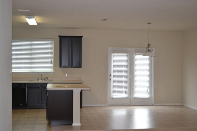 Building Photo - House for Lease in Sherman