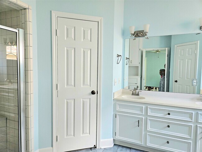 Foto del edificio - 20402 Sunny Shores Dr
