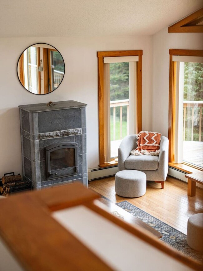 Building Photo - 6 Campbell Estates Rd