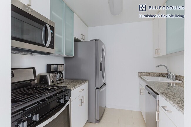 Foto del edificio - 500 W 56th St