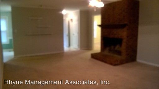 Building Photo - 298 High Meadow Dr