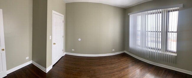 Foto del edificio - 4147 S Prairie Ave
