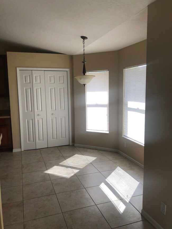 Foto del edificio - 3 BEDROOM RENTAL HOME AVAILBLE NOW