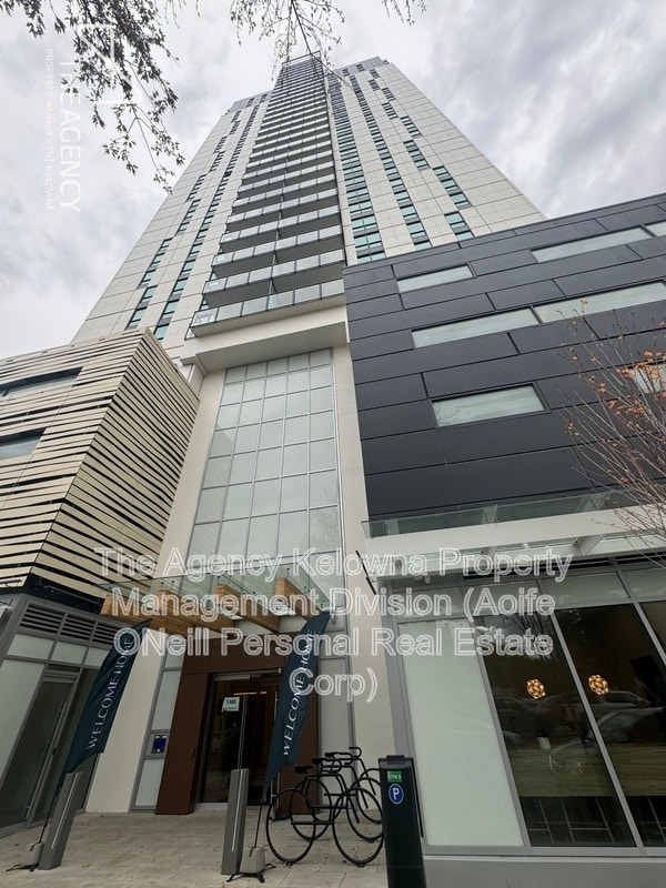 Building Photo - 1488 Bertram St