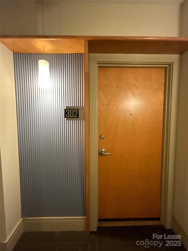 Foto del edificio - 505 E 6th St