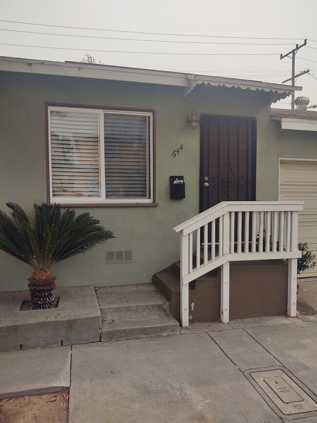 Foto del edificio - 644 Ozone St