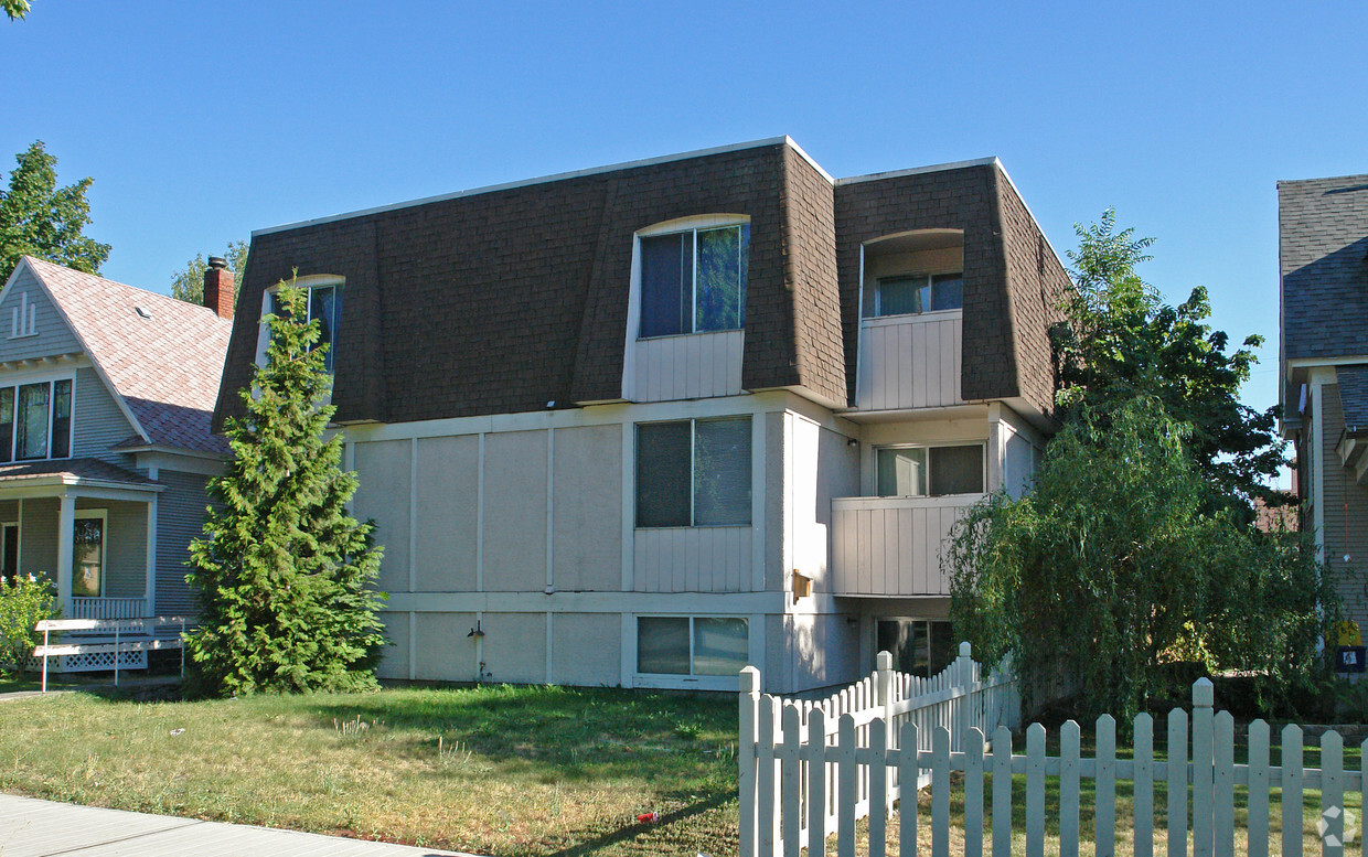 Primary Photo - 308 E Sinto Ave