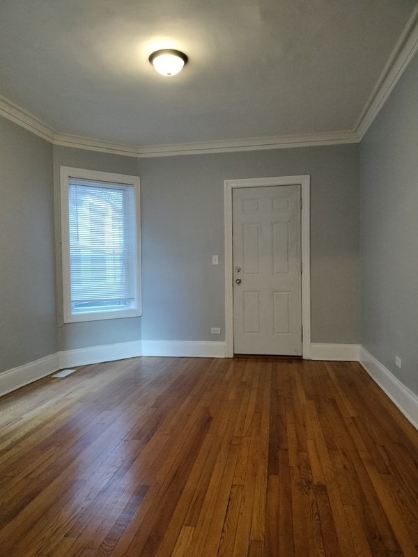 Foto del edificio - 7408 S Eberhart Ave