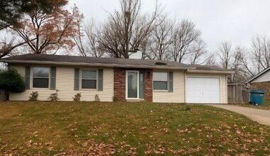 Building Photo - 107 Hillside Dr