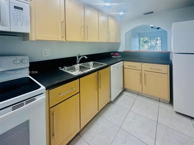 Foto del edificio - 8101 SW 73rd Ave