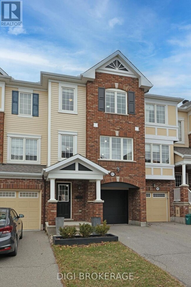 Building Photo - 411 Coldwater Cres