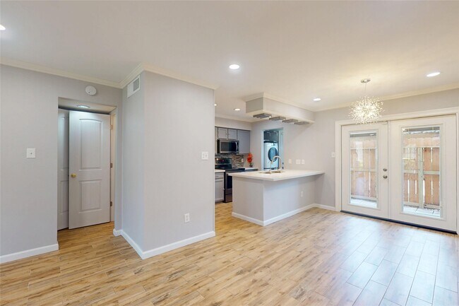 Foto del edificio - 10615 Briar Forest Dr
