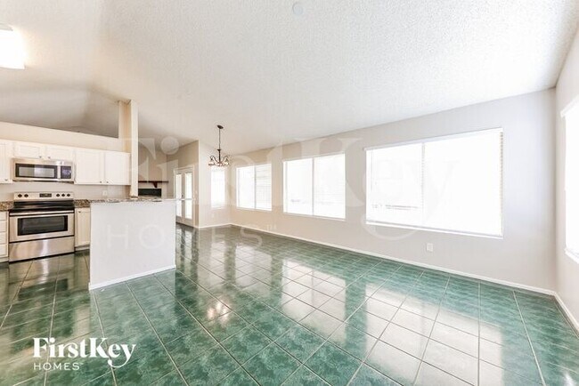 Foto del edificio - 13037 N 56th Ave