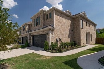Building Photo - 2936 Galveston St