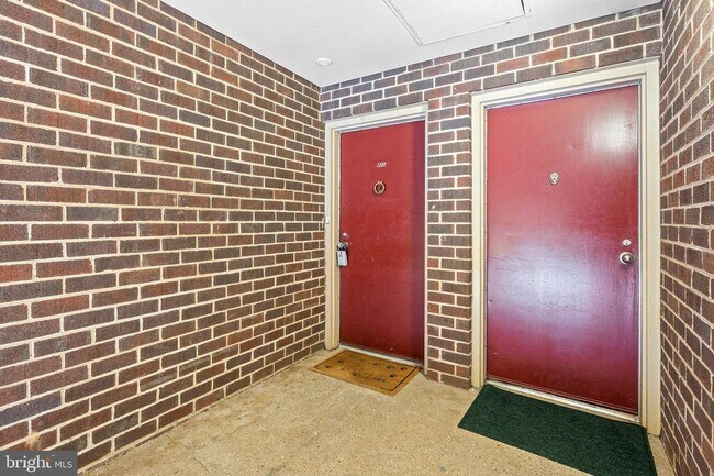 Foto del edificio - 118 Roberts Ln