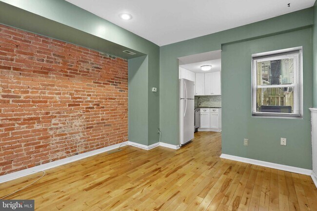 Foto del edificio - 516 S Rose St