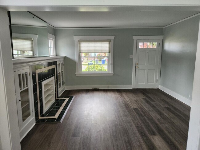 Foto del edificio - 609 5th Ave NW