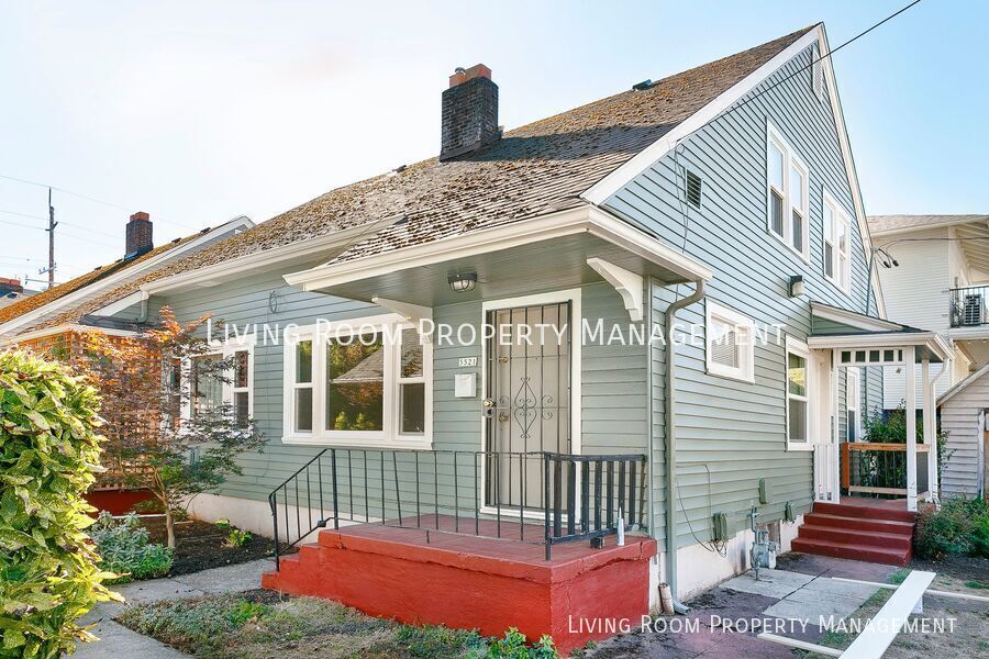 Primary Photo - 5521 N Vancouver Ave