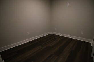 Interior Photo - Main2525