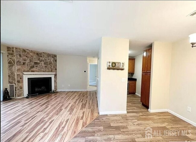 Building Photo - 2313 Bayhead Dr