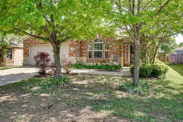 Building Photo - 6925 Red Bluff Dr