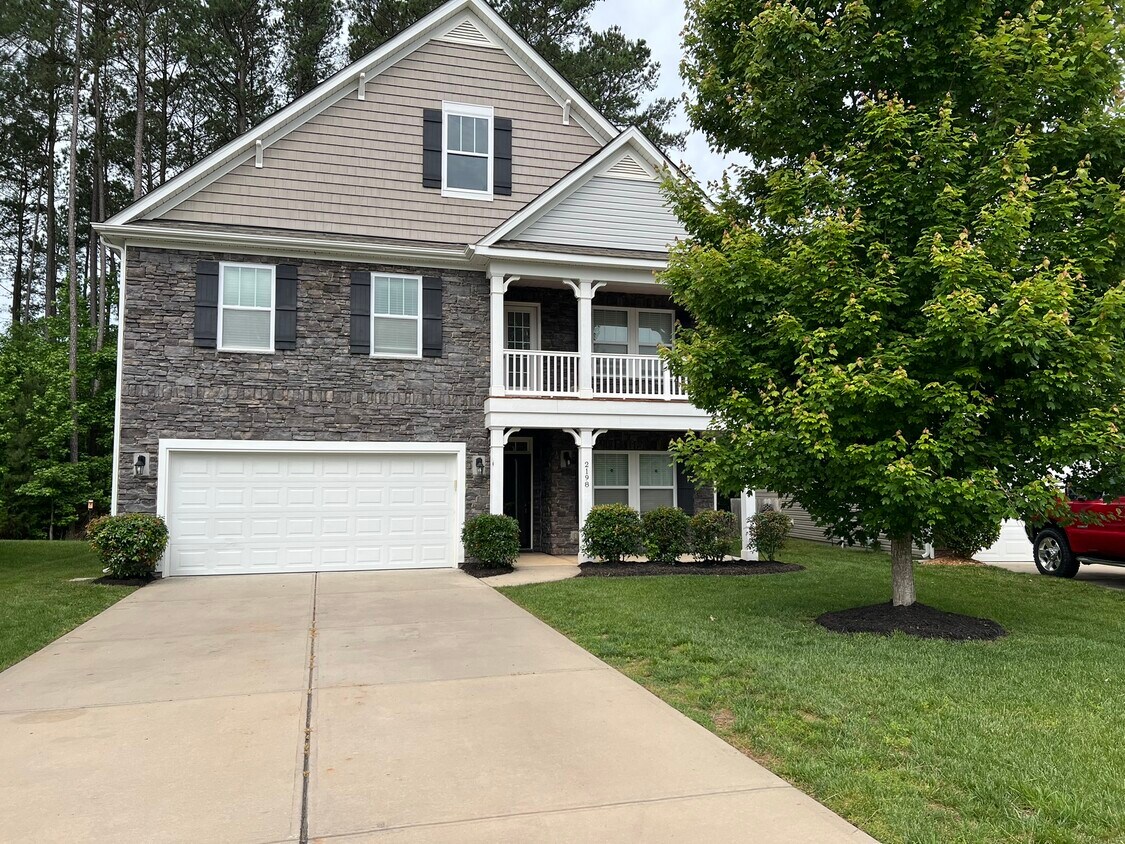 Primary Photo - 2198 Laurens Dr