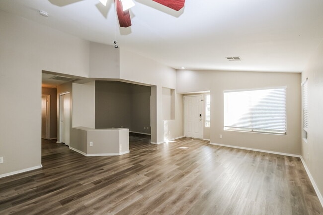 Building Photo - 9518 W Williams St