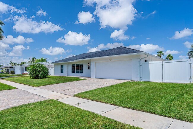Foto del edificio - 669 NW 15th Ct