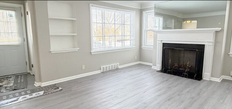 Foto del edificio - 20800 Morris Ave