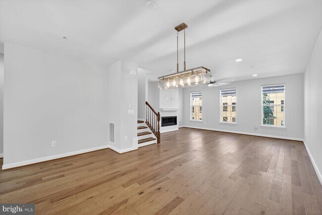 Foto del edificio - 620 Halsey Way