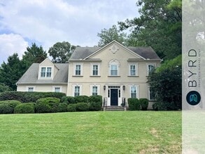 Building Photo - 3808 Ivyglen Dr