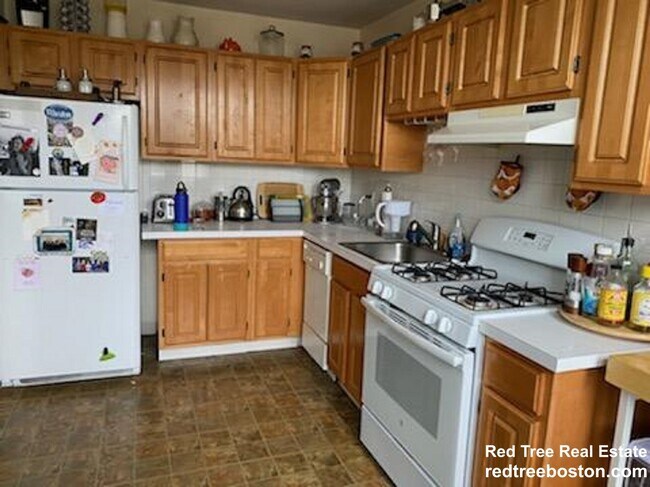 Building Photo - 24 Colborne Rd