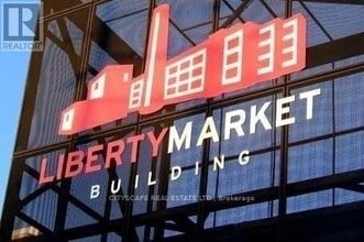 Building Photo - 75-1075 E Liberty St