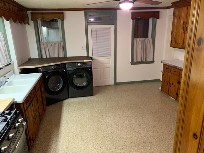 Foto del edificio - 179 N Water St