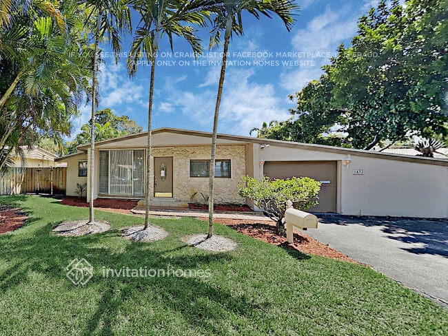Building Photo - 1432 NE 27th Dr