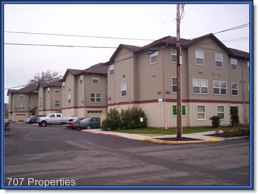 Building Photo - 1375 SW A Ave