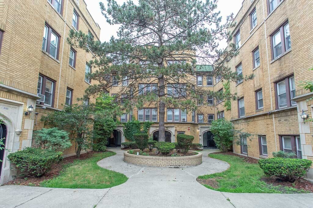 6953 S Merrill Ave Unit A4, Chicago, IL 60649 Condo for Rent in