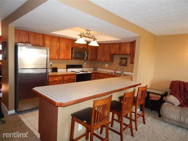 Building Photo - 2723 N Kings Arms Cir